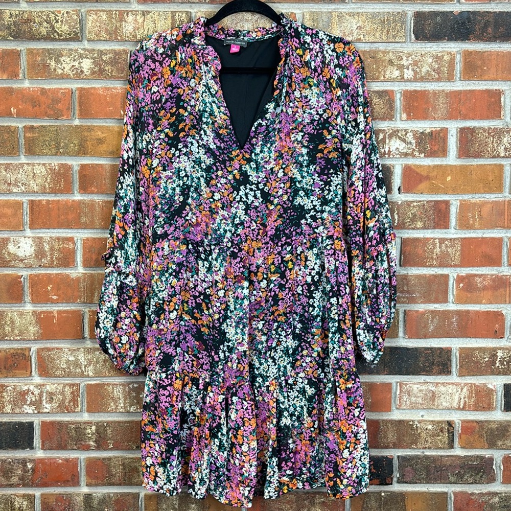 Vince Camuto Long Sleeve Floral Dress Sheer V Neck Small NWT